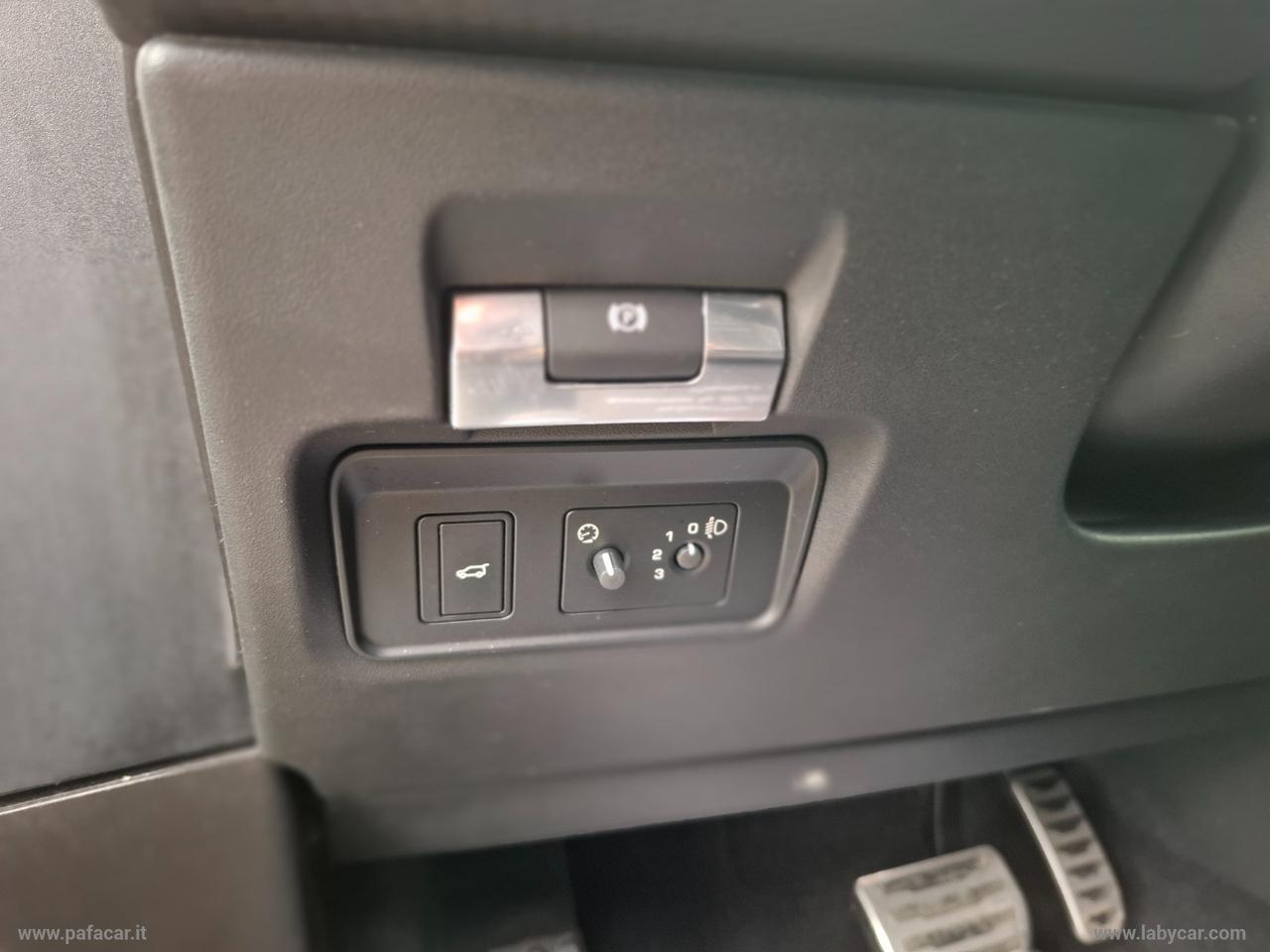 LAND ROVER RR Evoque 2.0D L.Flw 150 CV R-Dynamic S