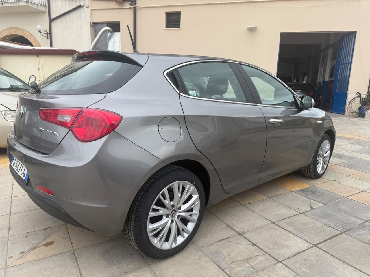 Alfa Romeo Giulietta 1.6 JTDm 120 CV