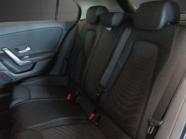 MERCEDES-BENZ A 180 Automatic Progressive Advanced