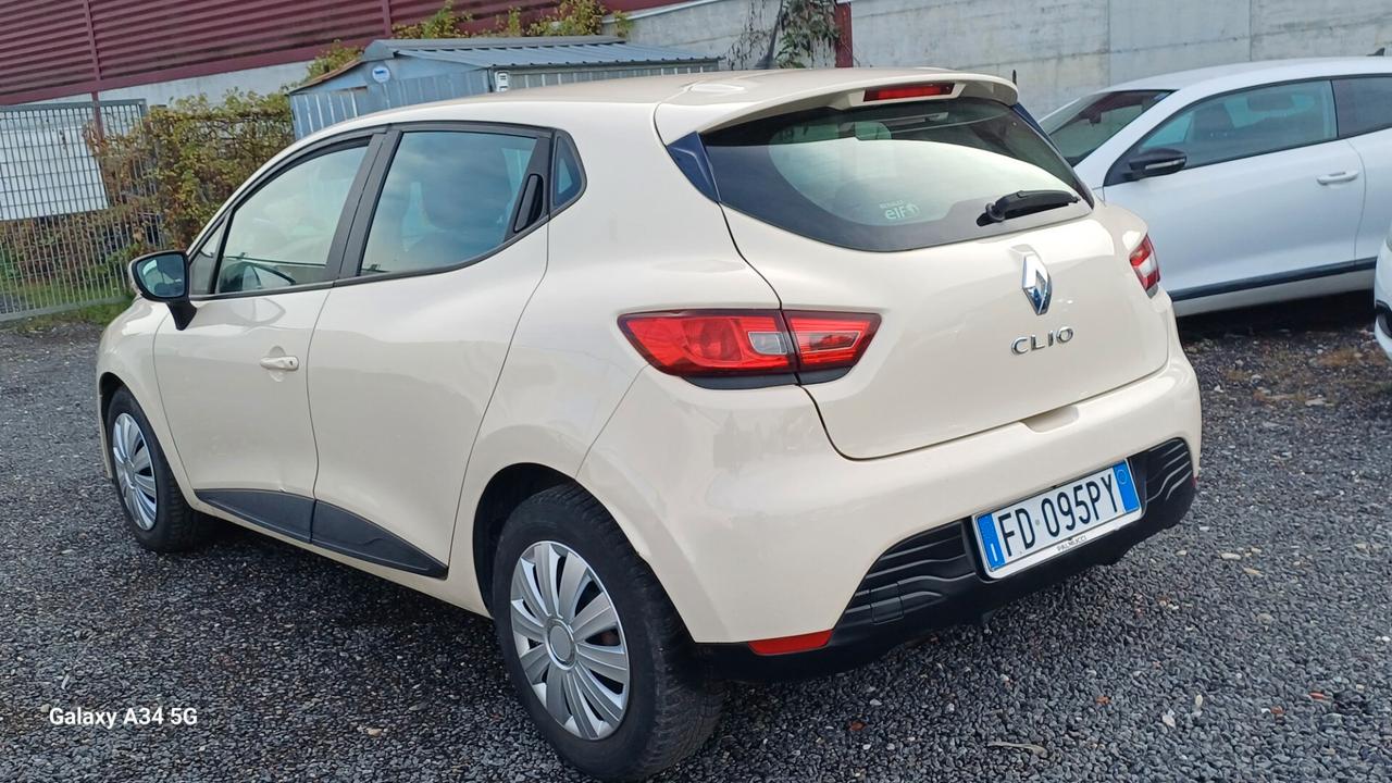 Renault Clio 1.2 75CV 5 porte Intens