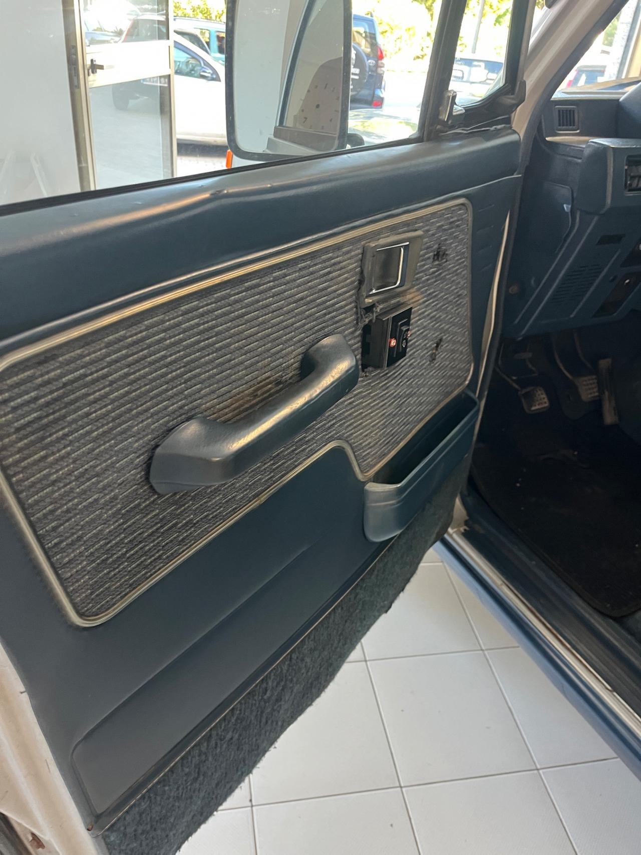 Mitsubishi Pajero 2.5 TDI Metal-top EXE
