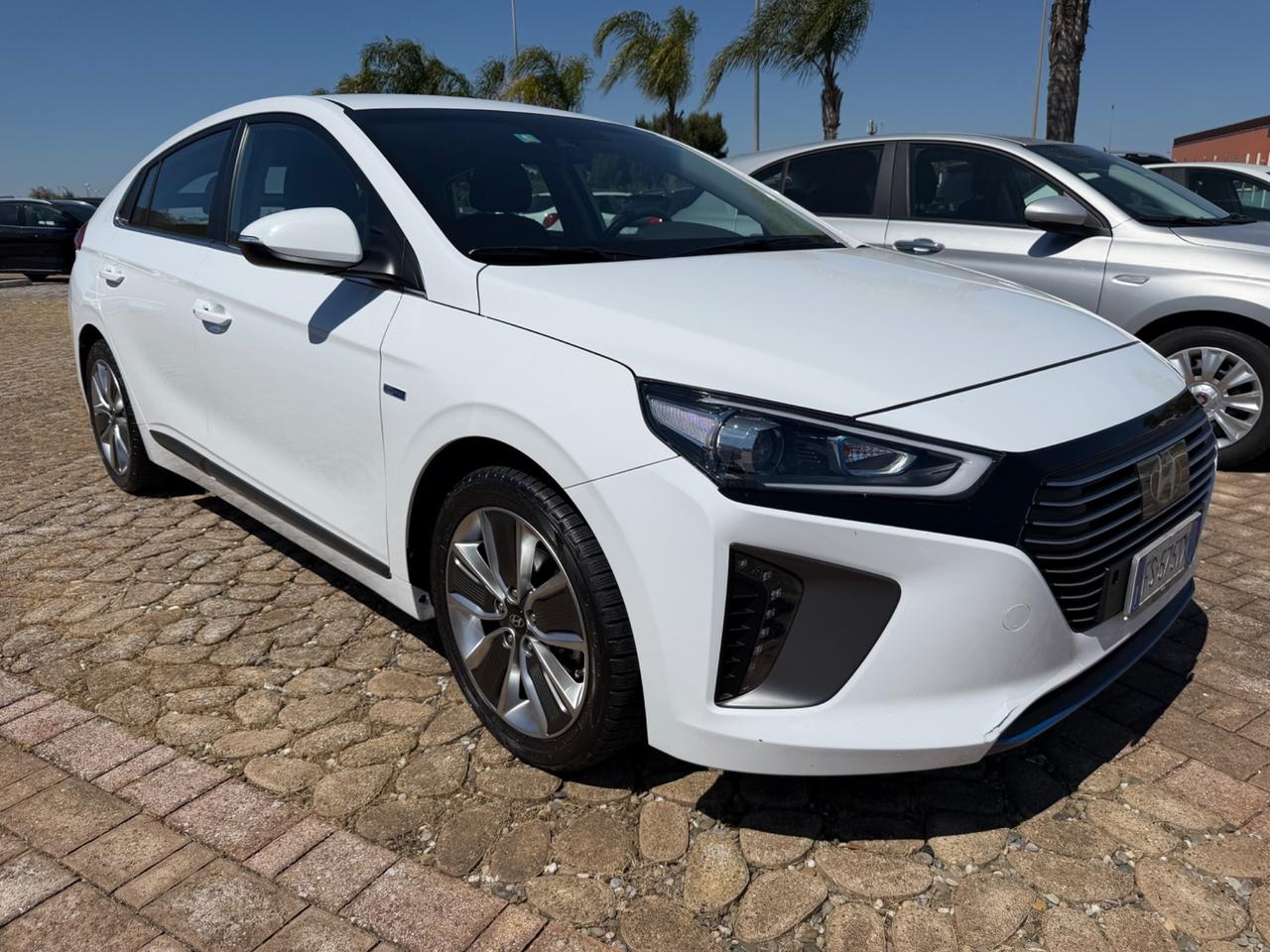 Hyundai Ioniq 1.6 Hybrid DCT Comfort