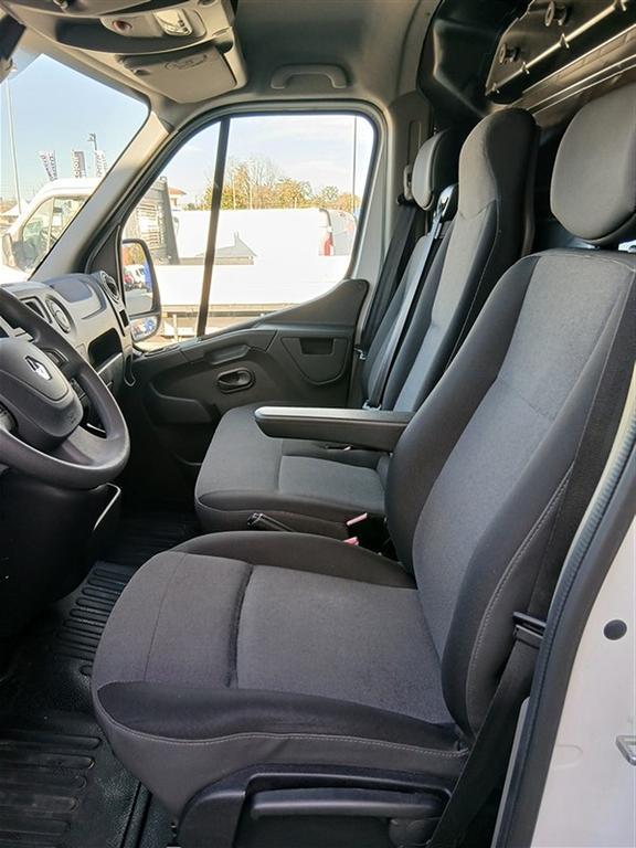 Renault Master T35 2.3 dci 130cv L3H2 E6