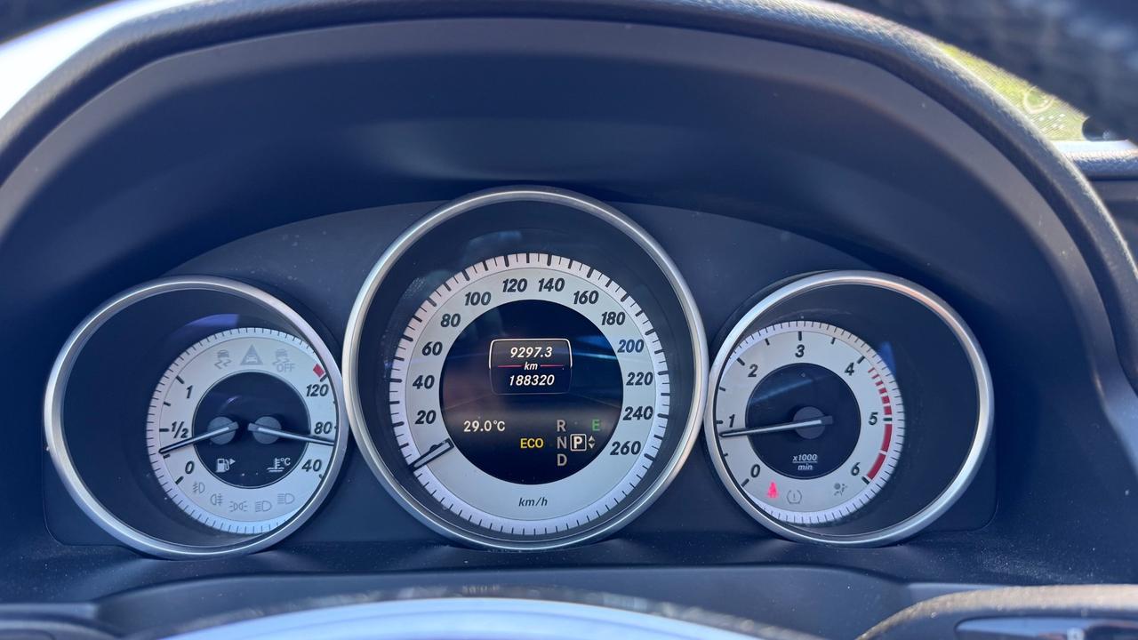 Mercedes-benz E 220 Coupé BlueTEC Premium