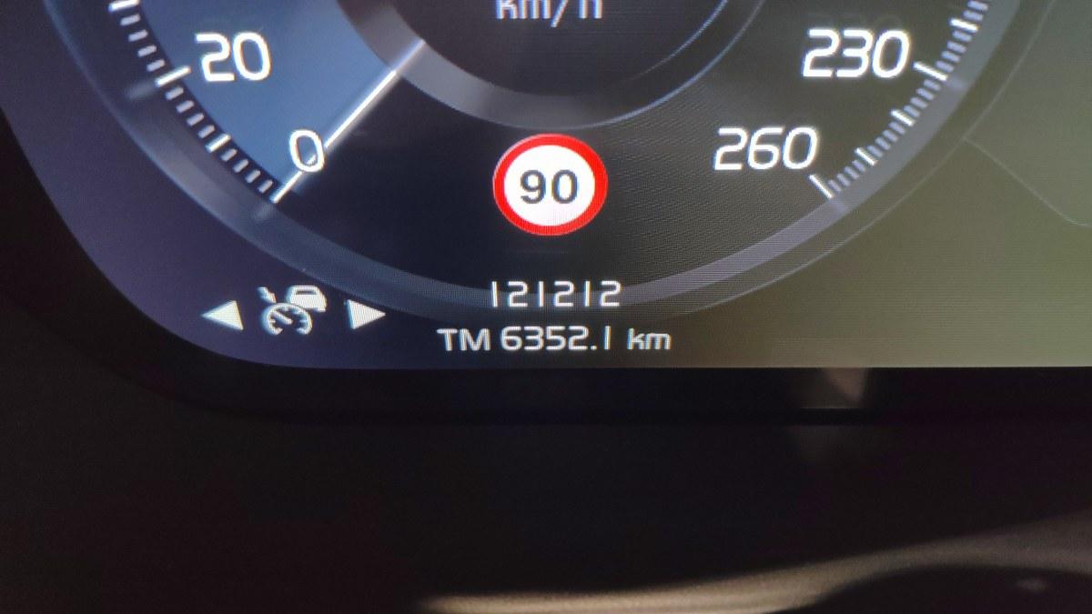 VOLVO Xc40 T4 Recharge Plug-In Hybrid R-Design