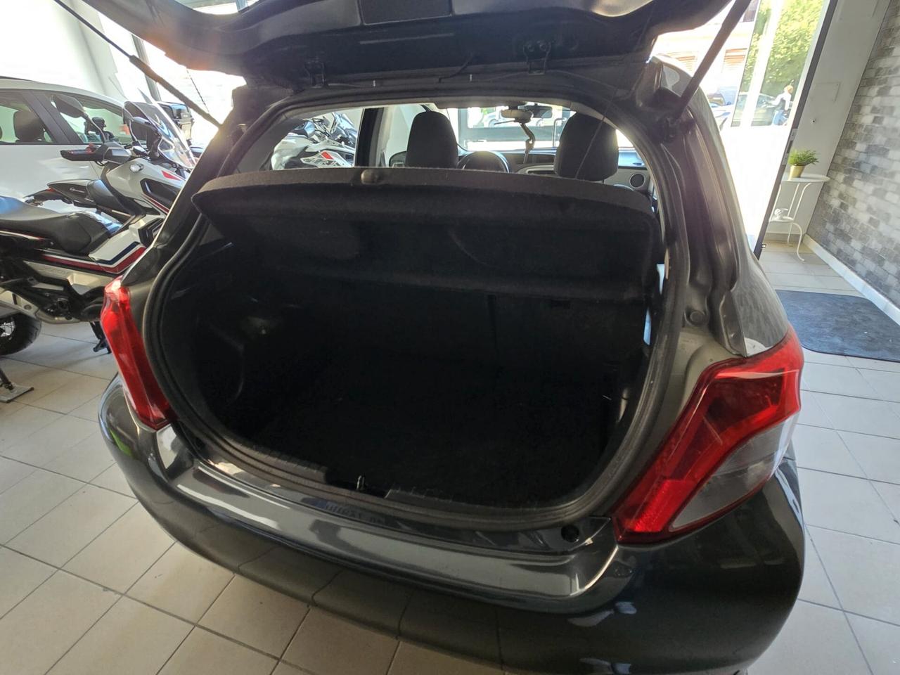 Toyota Yaris 1.3 5 porte Lounge