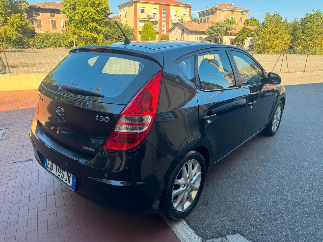Hyundai i30 2010 1.6 Diesel 90CV 6m. 5p.