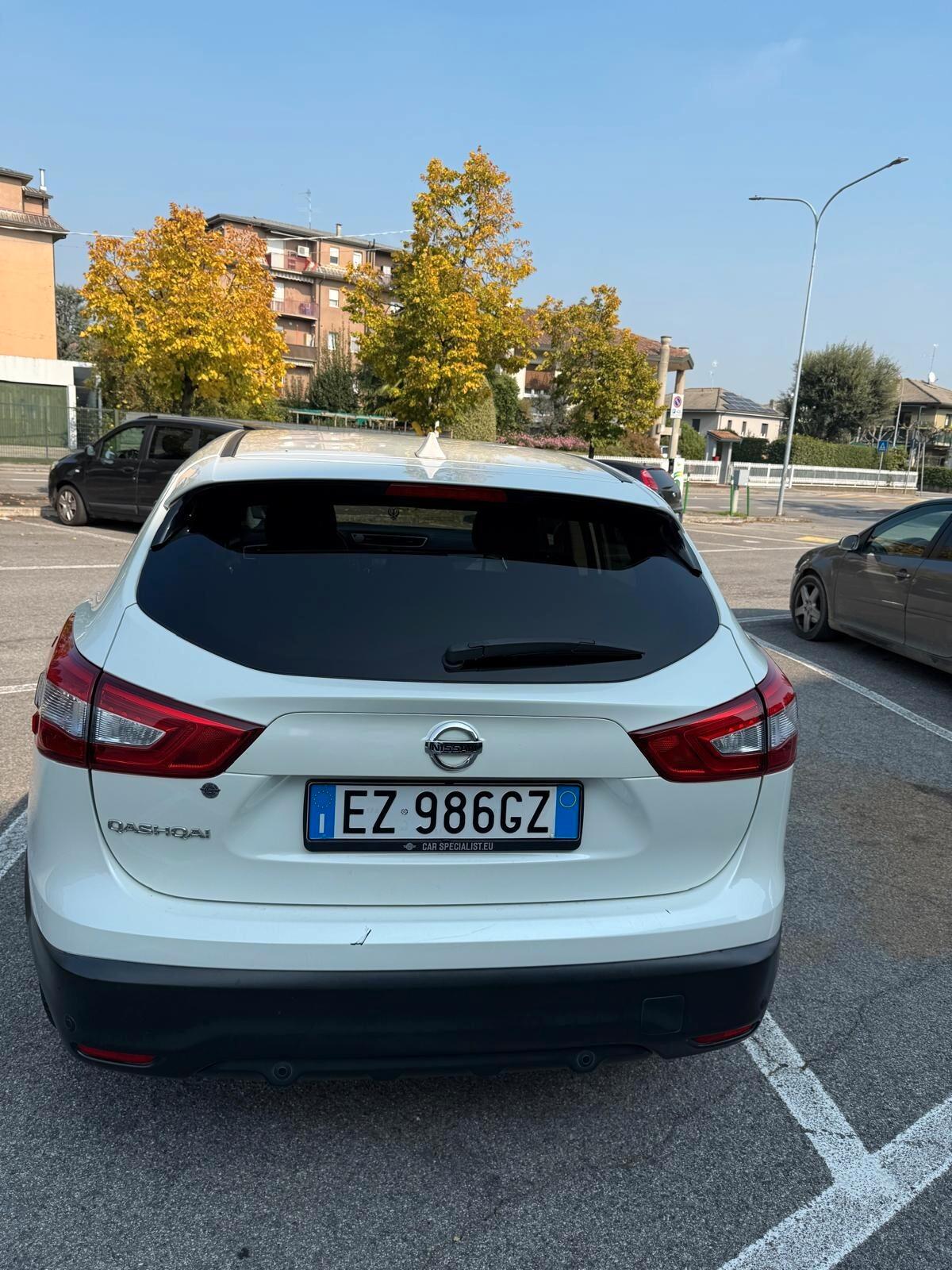 Nissan Qashqai 1.6 dCi DPF 360