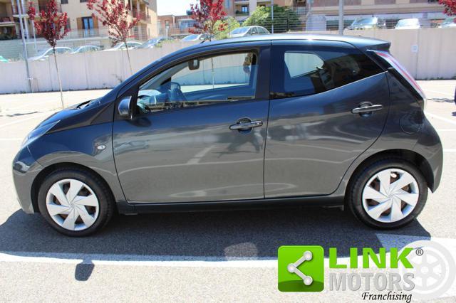 TOYOTA Aygo 1.0 VVT-i 69 CV 5 porte x-play Unico Proprietario