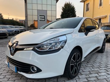 Renault Clio 1.2 75CV 5 porte Costume National NEOPATENTATI