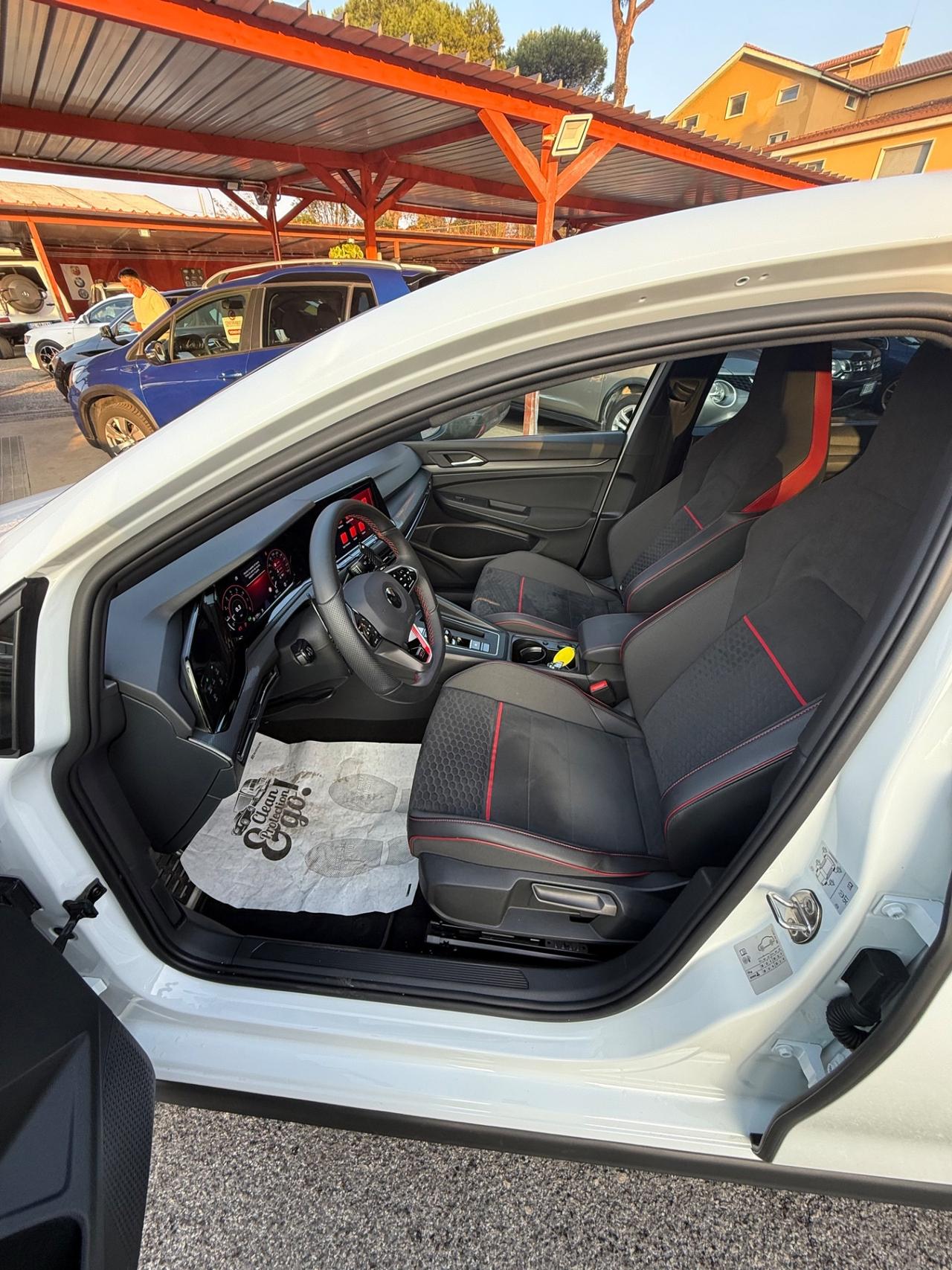 Golf GTI 2.0 300 cv-club sport -unipro-rate