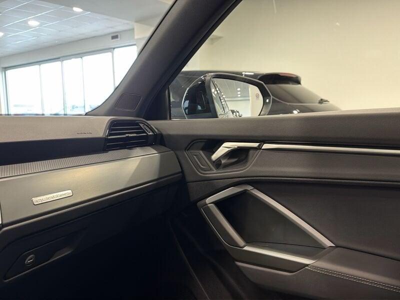 Audi Q3 Q3 SPORTBACK 40 2.0 TDI S LINE QUATTRO S-TRONIC 200CV