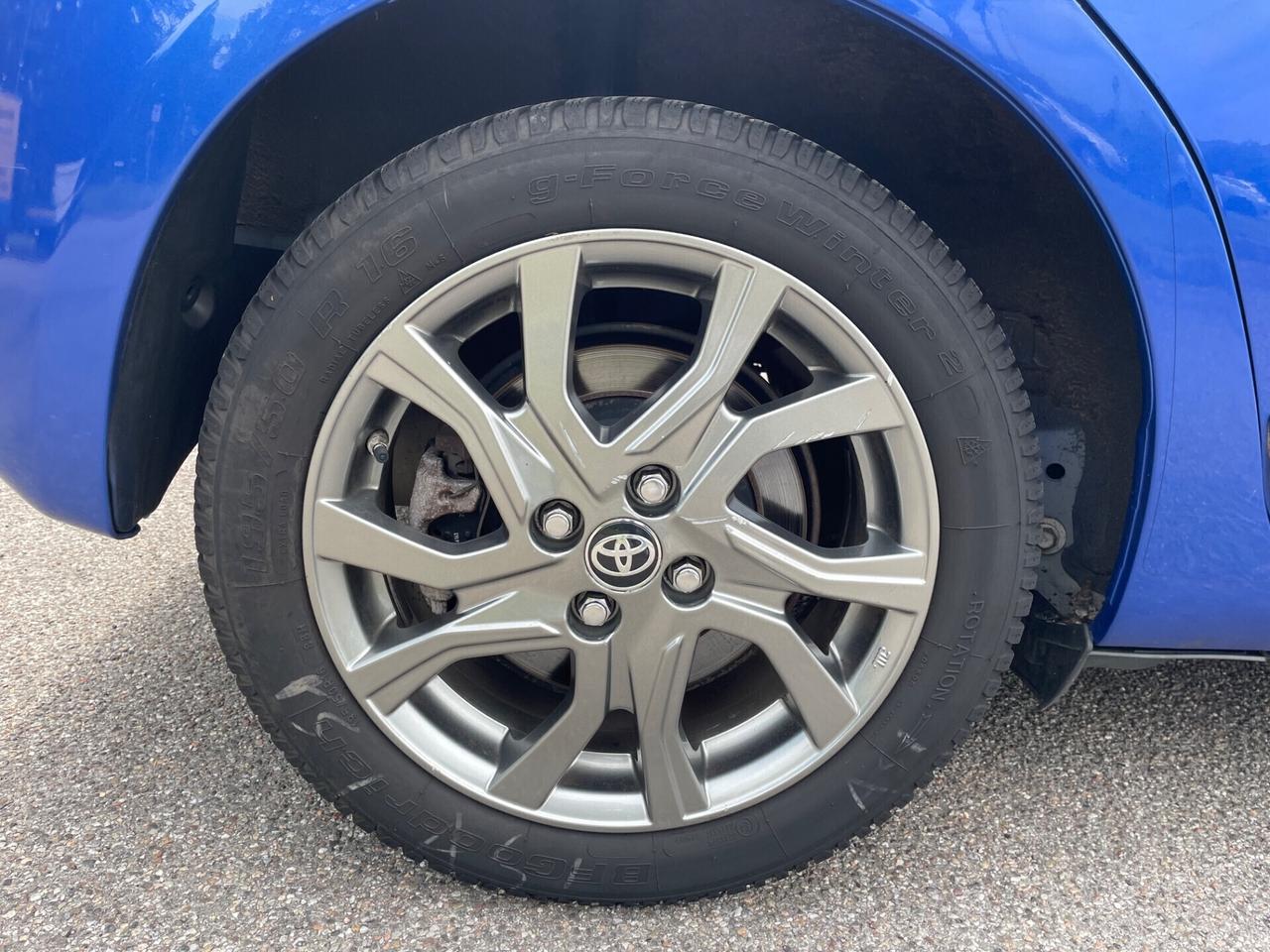 Toyota Yaris 1.0 5 porte*Neopatentati*Cerchi*