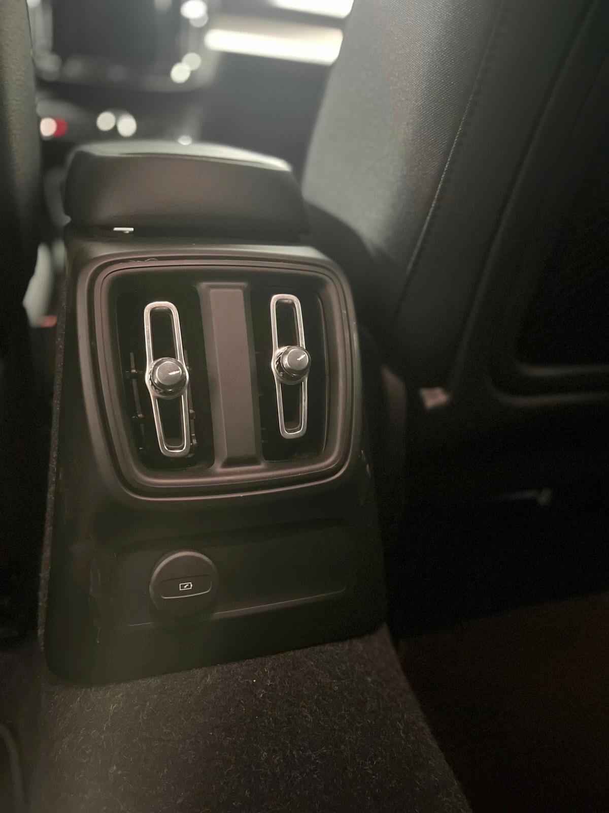 Volvo XC40 T4 Recharge Plug-in Hybrid Inscription Expression