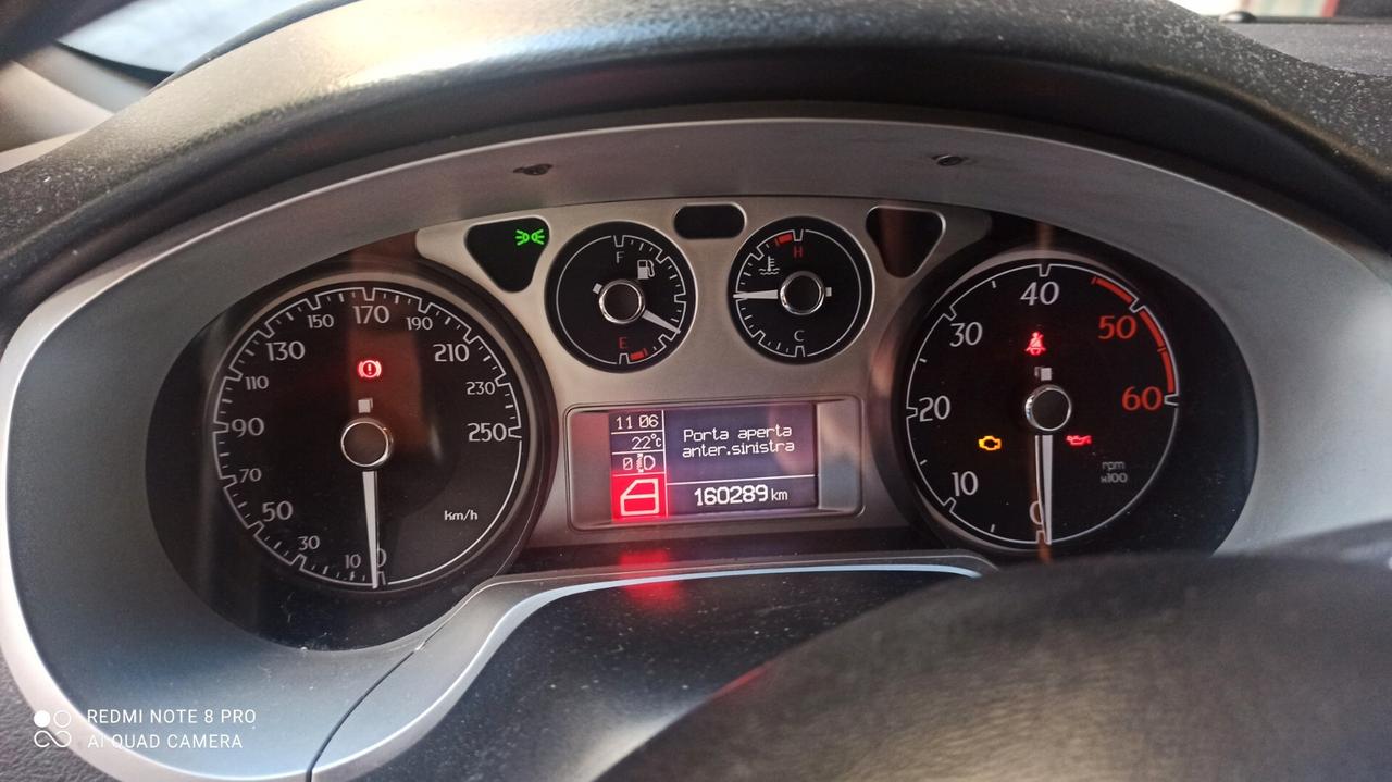 Lancia Delta 1.6 MJT DPF Argento