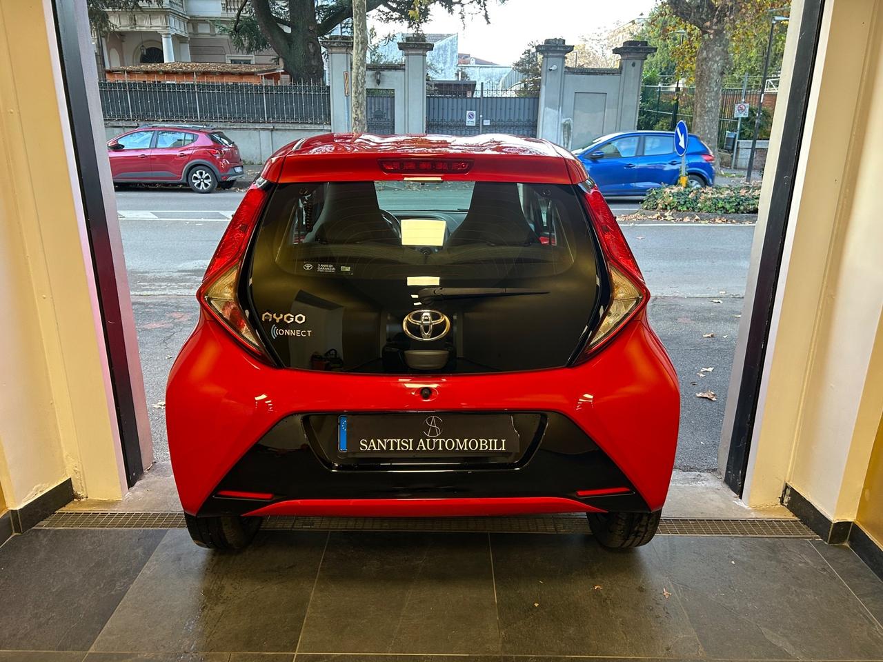 Toyota Aygo 1.0 72 CV 5p X-Clusive Red style EURO6 | 100.000km!!!