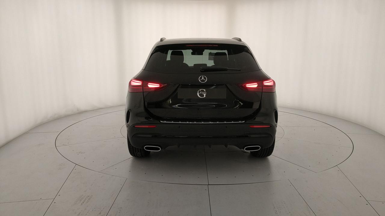 Mercedes-Benz GLA 200 d automatic