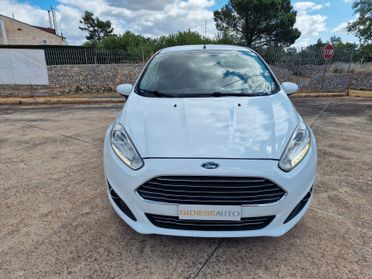 Ford Fiesta 1.2 60CV 5 porte Black & White Edition