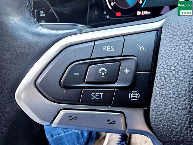 VOLKSWAGEN Golf 1.0 TSI EVO Life