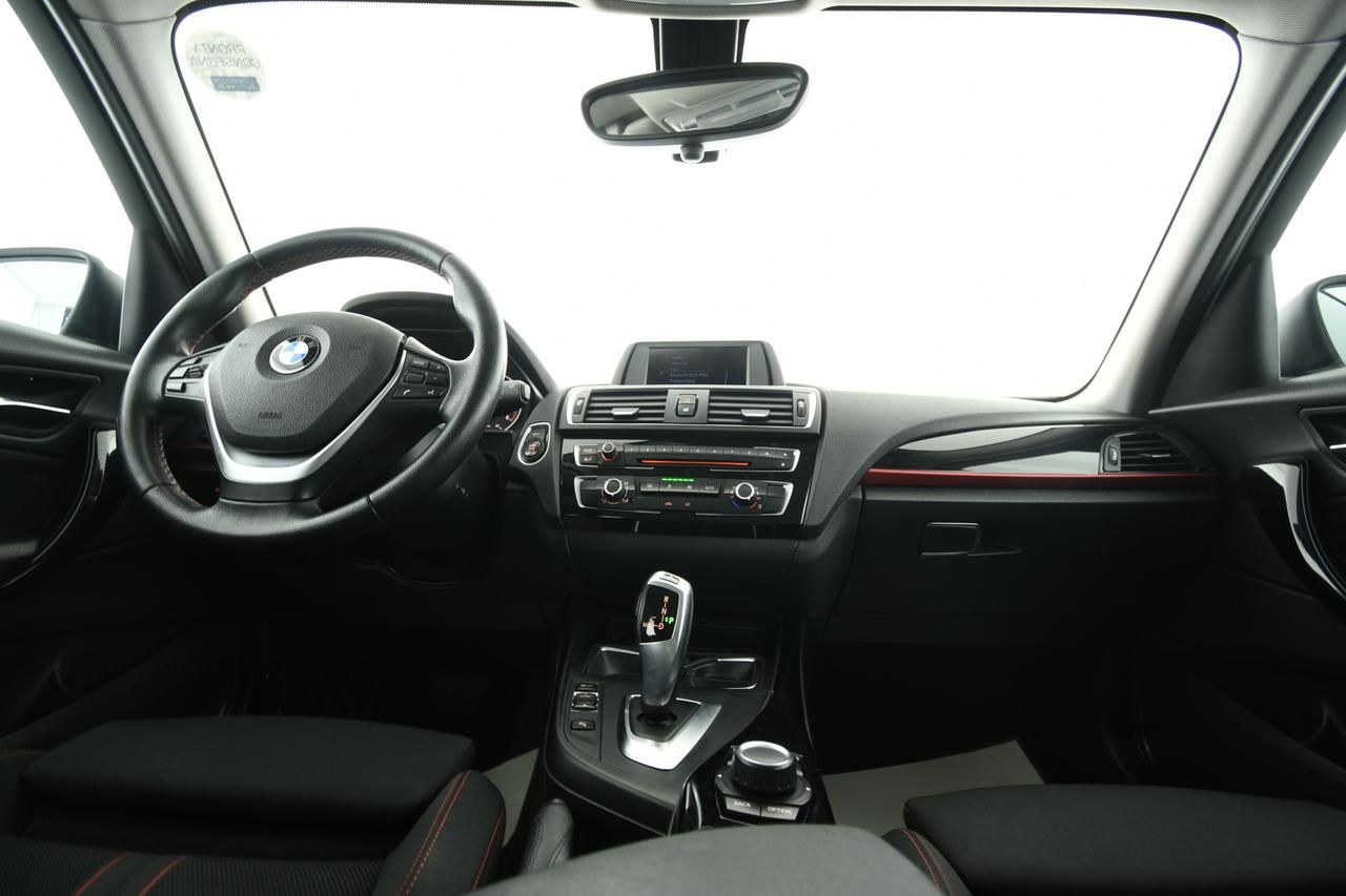 BMW 118d Sport 5p auto LED+C17"