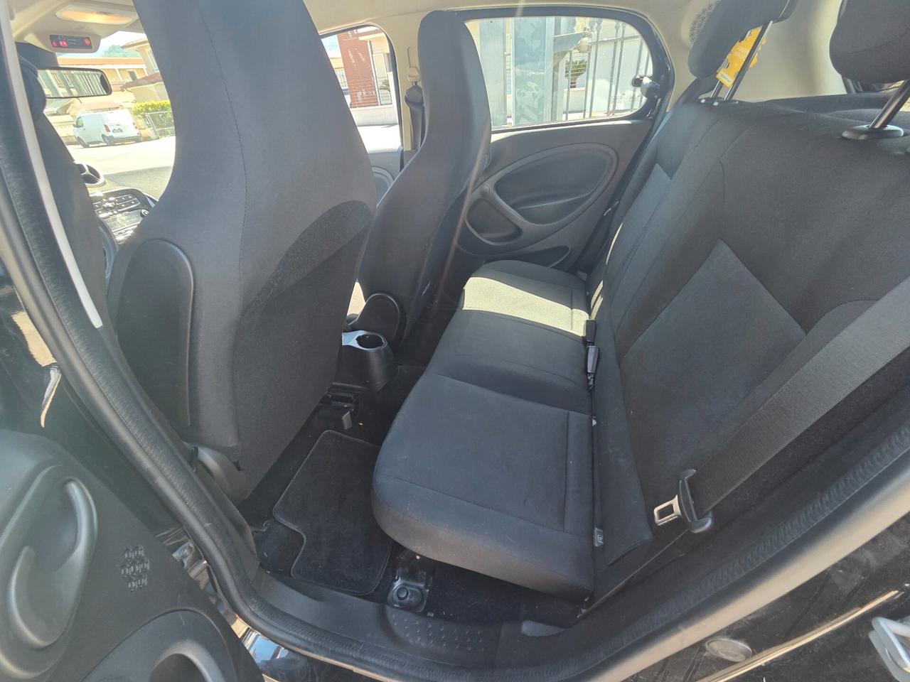 Smart ForFour 70 1.0 Youngster