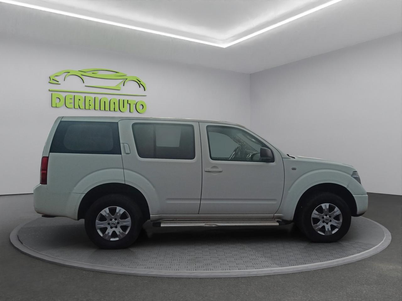 Nissan Pathfinder 2.5 dCi XE