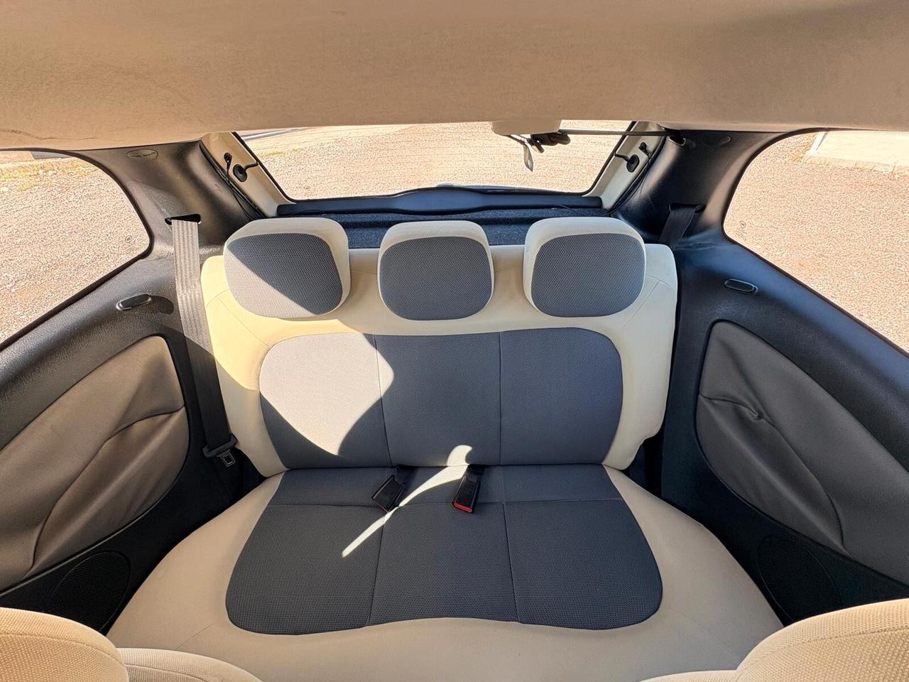 Lancia Ypsilon 1.2 Oro Giallo