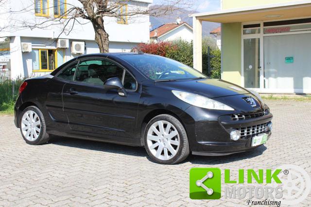 PEUGEOT 207 1.6 HDi 110CV CC Féline