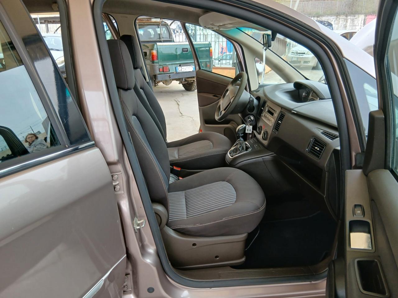 Lancia MUSA 1.4 Oro Ecochic GPL full 09