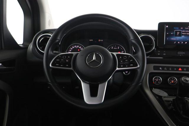 MERCEDES-BENZ CLA sse T T 180d Premium