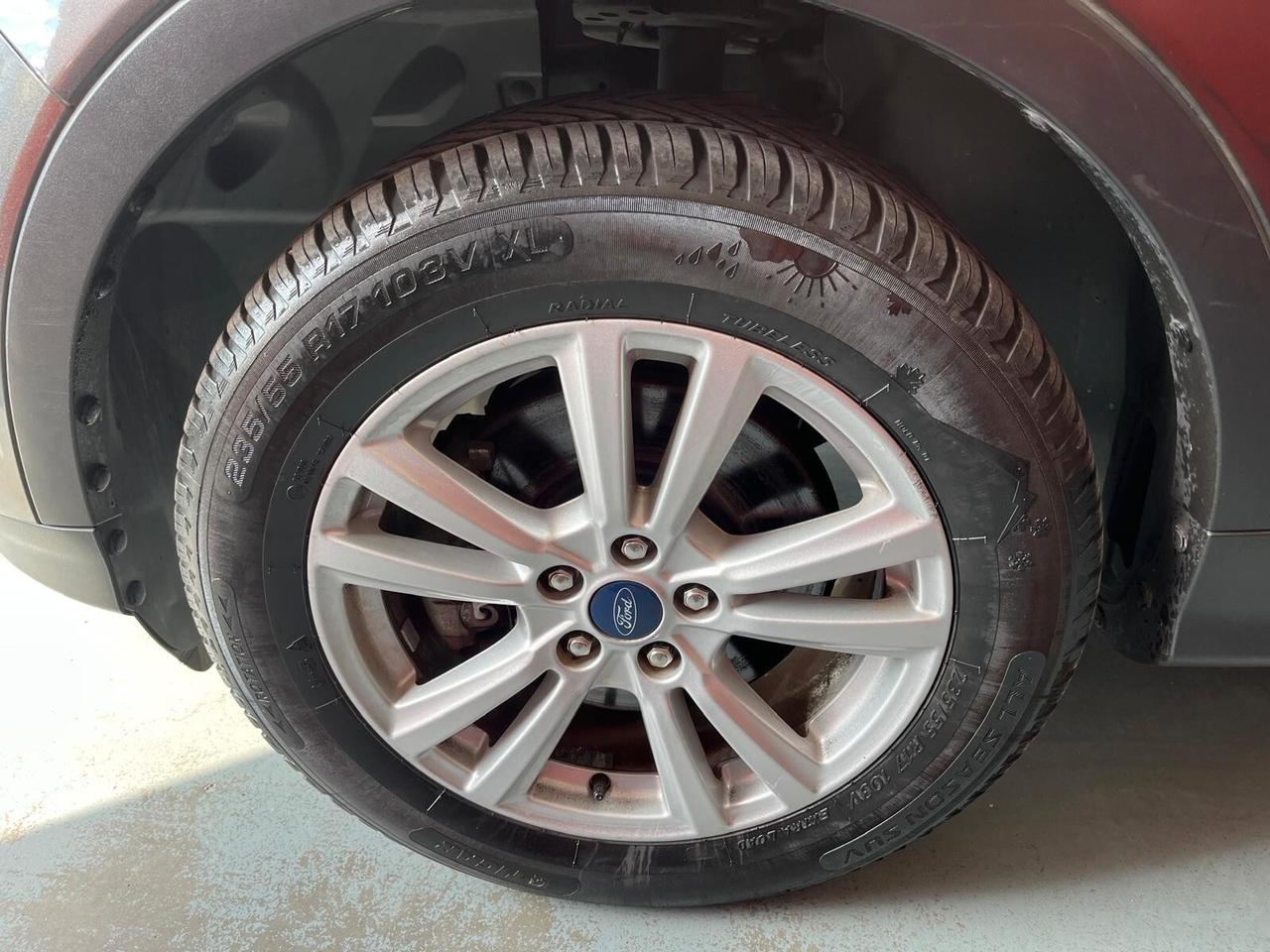 Ford Kuga 2.0 TDCI 150 CV S&S 4WD Powershift
