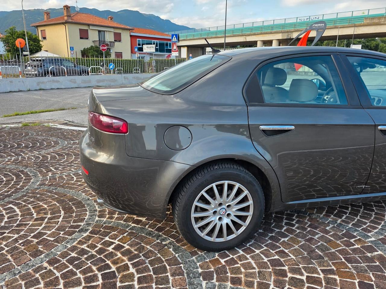 Alfa Romeo 159 2.2 JTS 16V Distinctive