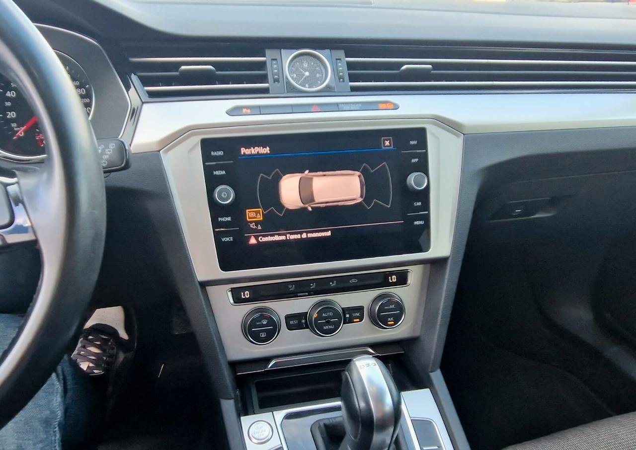 Volkswagen Passat Variant 2.0 TDI DSG Business BlueMotion Tech