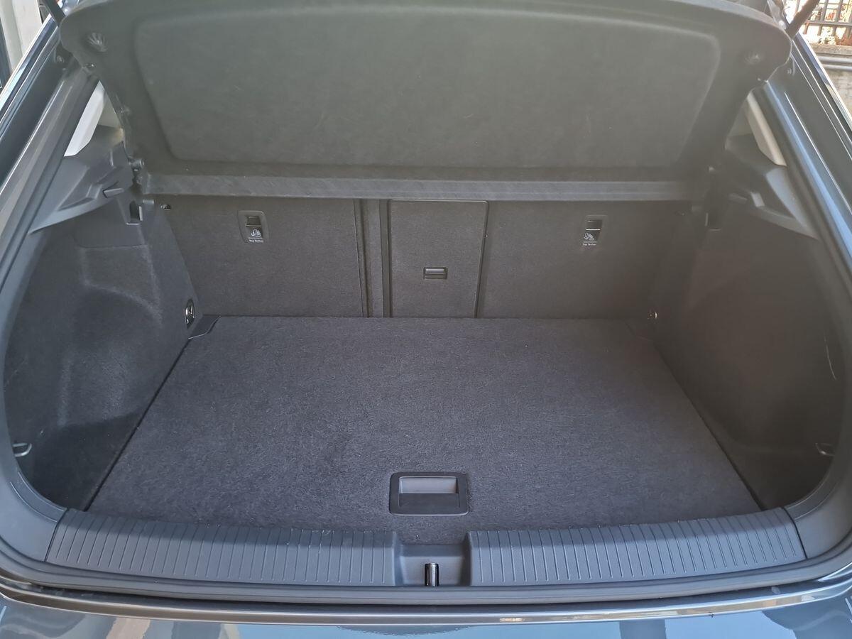 VOLKSWAGEN T-ROC 1.0 STYLE