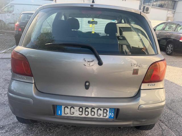 TOYOTA Yaris 1.3i 16V cat 5p Sol senza nessun lavoro da fare