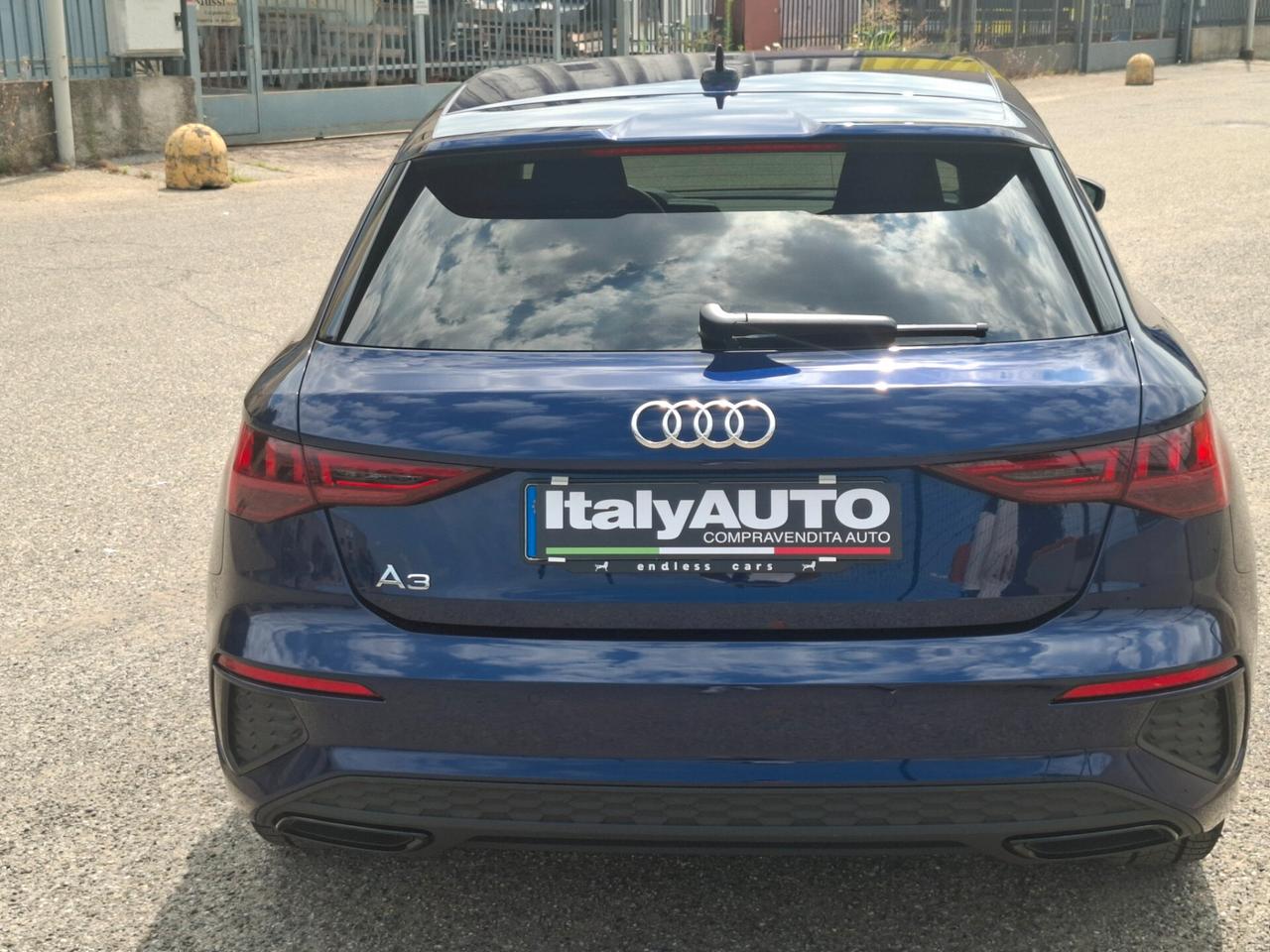 Audi A3 allstreet 35 TFSI S tronic Identity Contrast