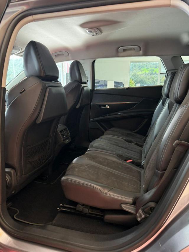 PEUGEOT 5008 BlueHDi 120 S&S EAT6 Crossway