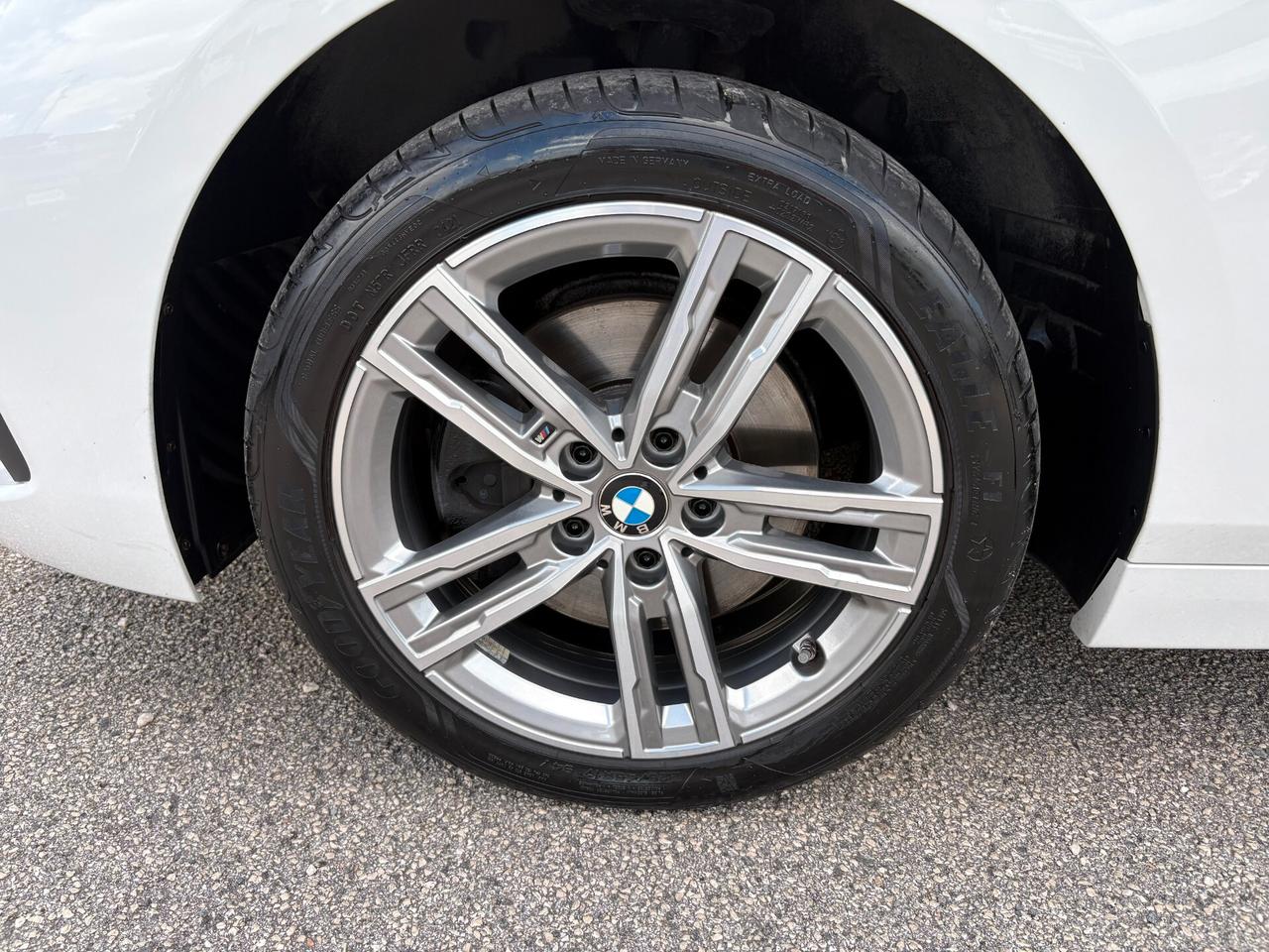 Bmw 116 116d 5p. Business Advantage navi virtual