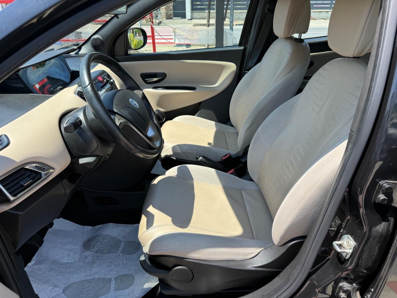 Lancia Ypsilon 0.9 BENZINA -GPL 85 CV Platinum