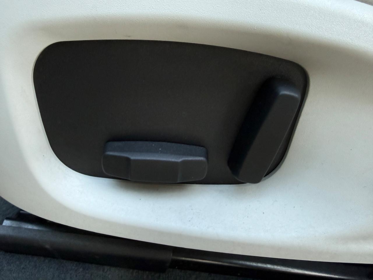 Jaguar E-Pace 2.0D 180 CV AWD aut. R-Dynamic