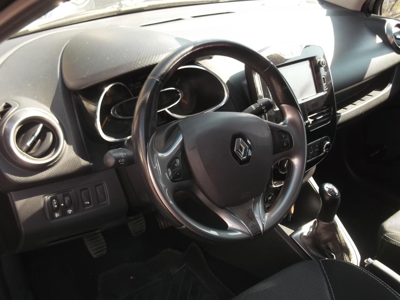 Renault Clio Sporter 1.5 dCi 8V 90CV Costume National - 28