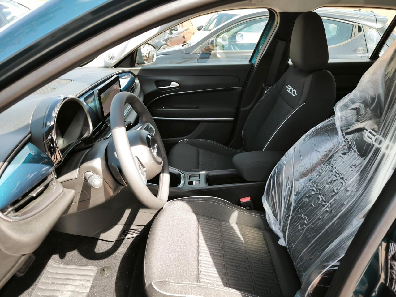 Fiat 600 Hybrid 145 CV DCT MHEV Icon