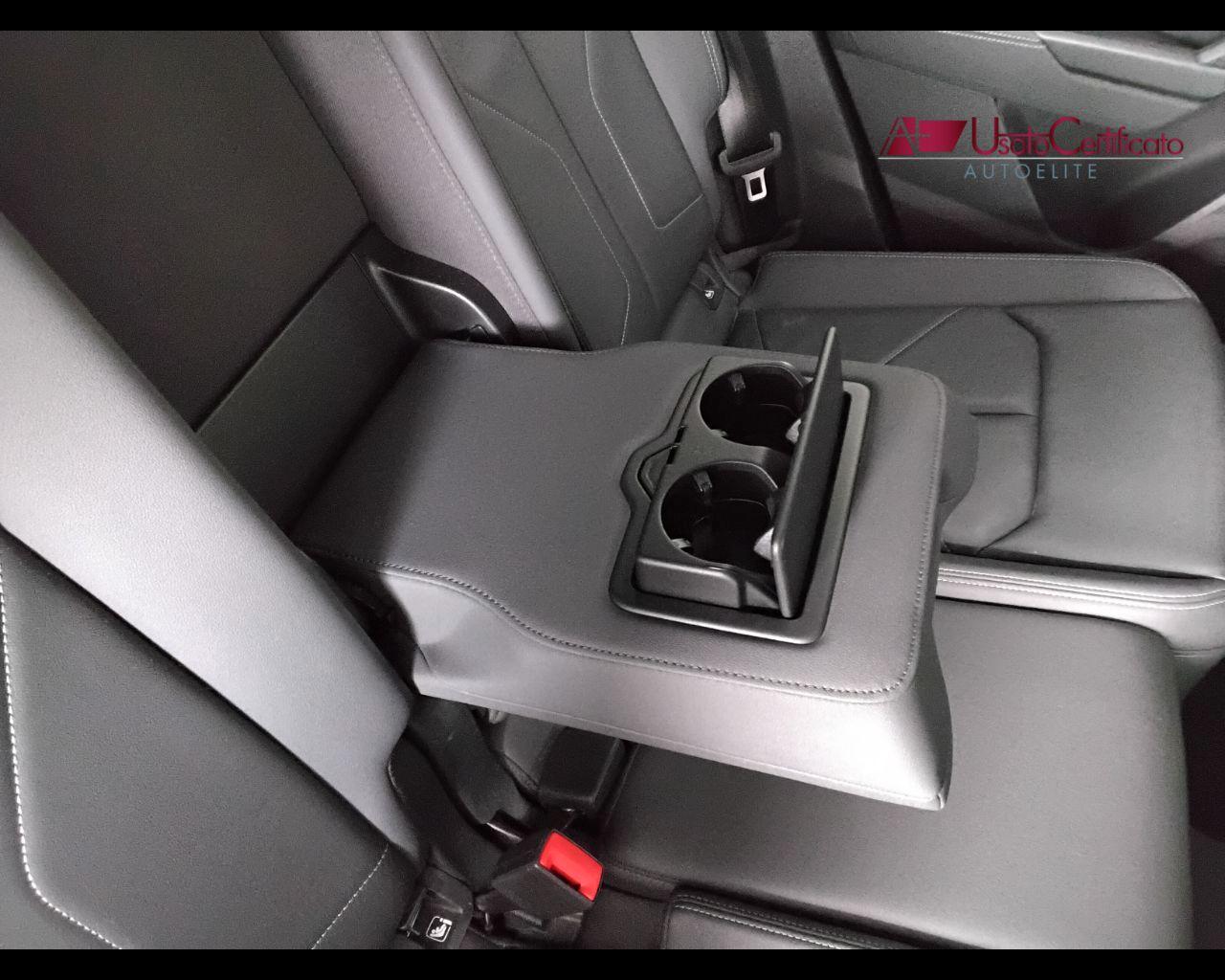 AUDI Q3 40 TDI quattro S tronic Business Advanced