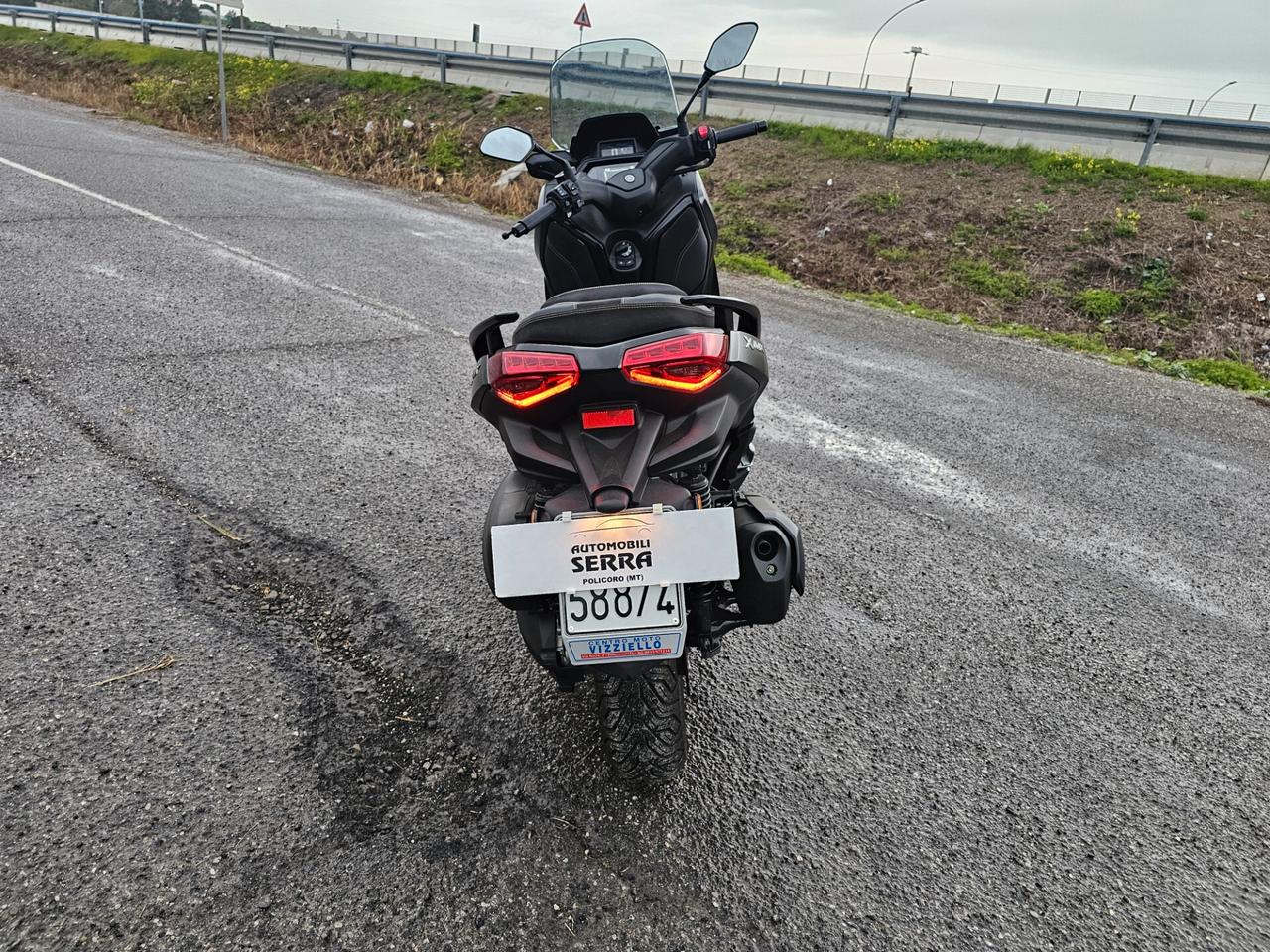 Yamaha X-Max 300 Tech max