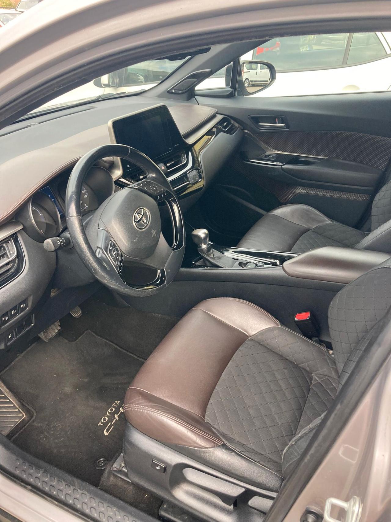 Toyota C-HR 1.8 Hybrid E-CVT Lounge IMMACOLATA