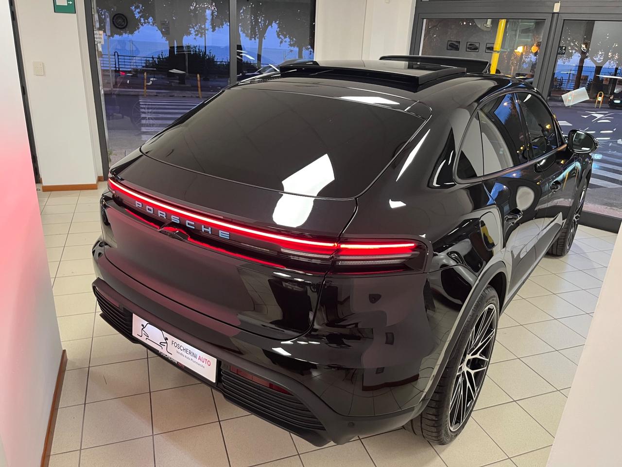 Porsche Macan EV 10000km 2025’