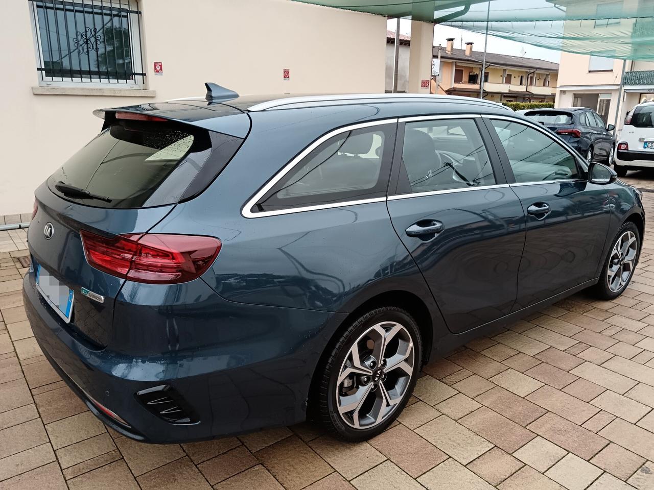 Kia Ceed Sportswagon 1.6 CRDi 136 CV MHEV iMT SW Business Class