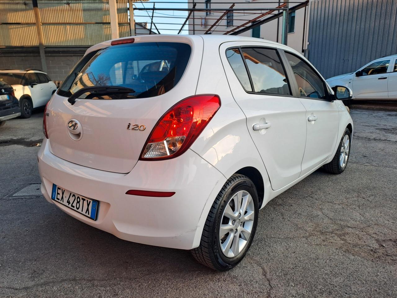 HYUNDAI i20 1.4 ** AUTOMATICA **