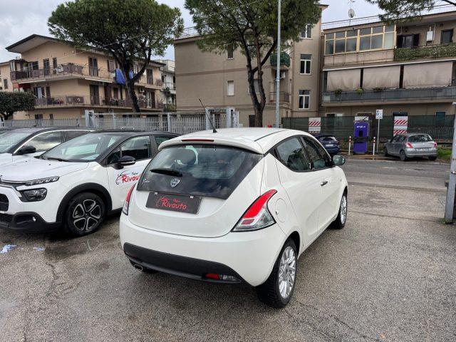 LANCIA Ypsilon 1.2 69 CV Gpl 5 porte Platinum