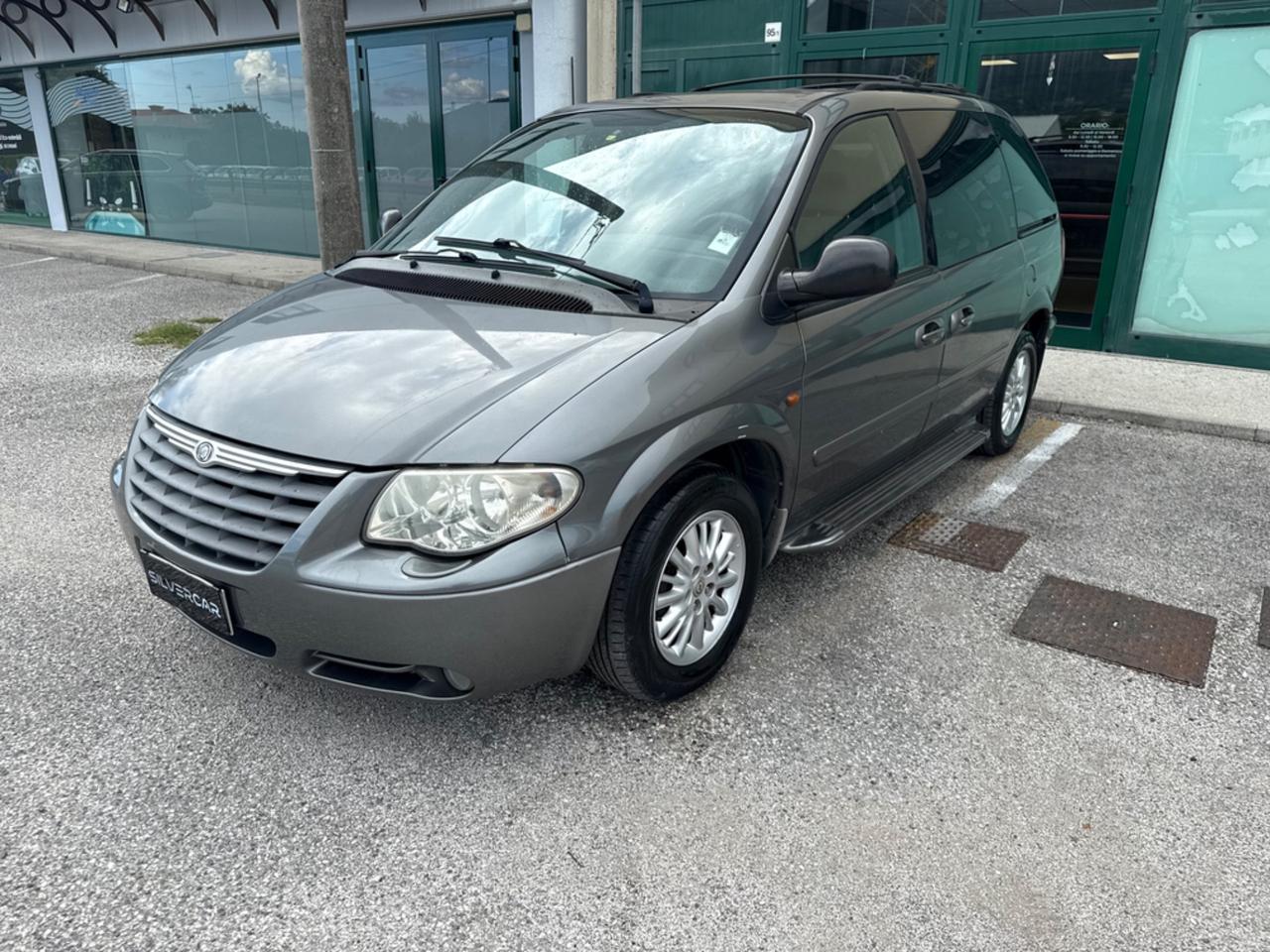 Chrysler Voyager - 7 POSTI